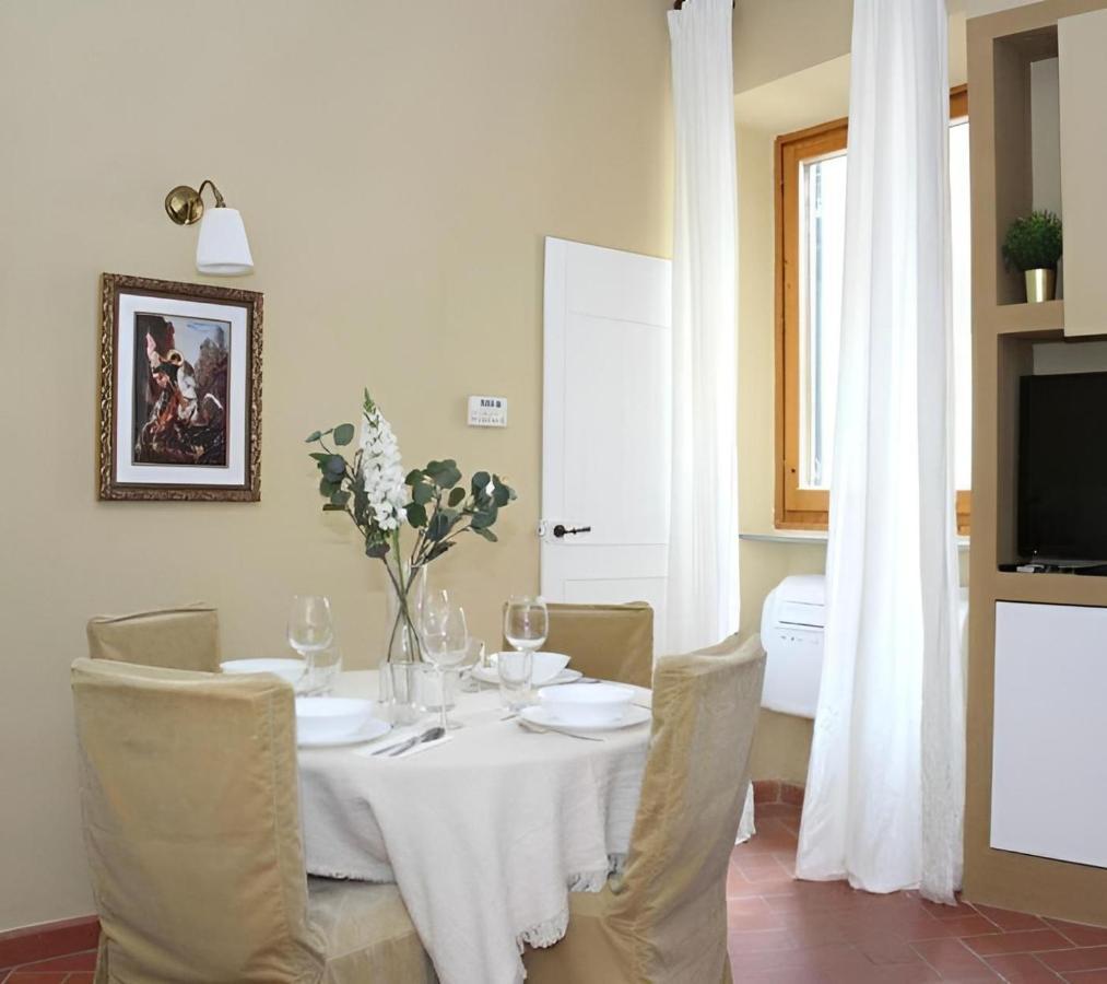 Giulia Appartamento, 250mt Da Ponte Vecchio Apartamento